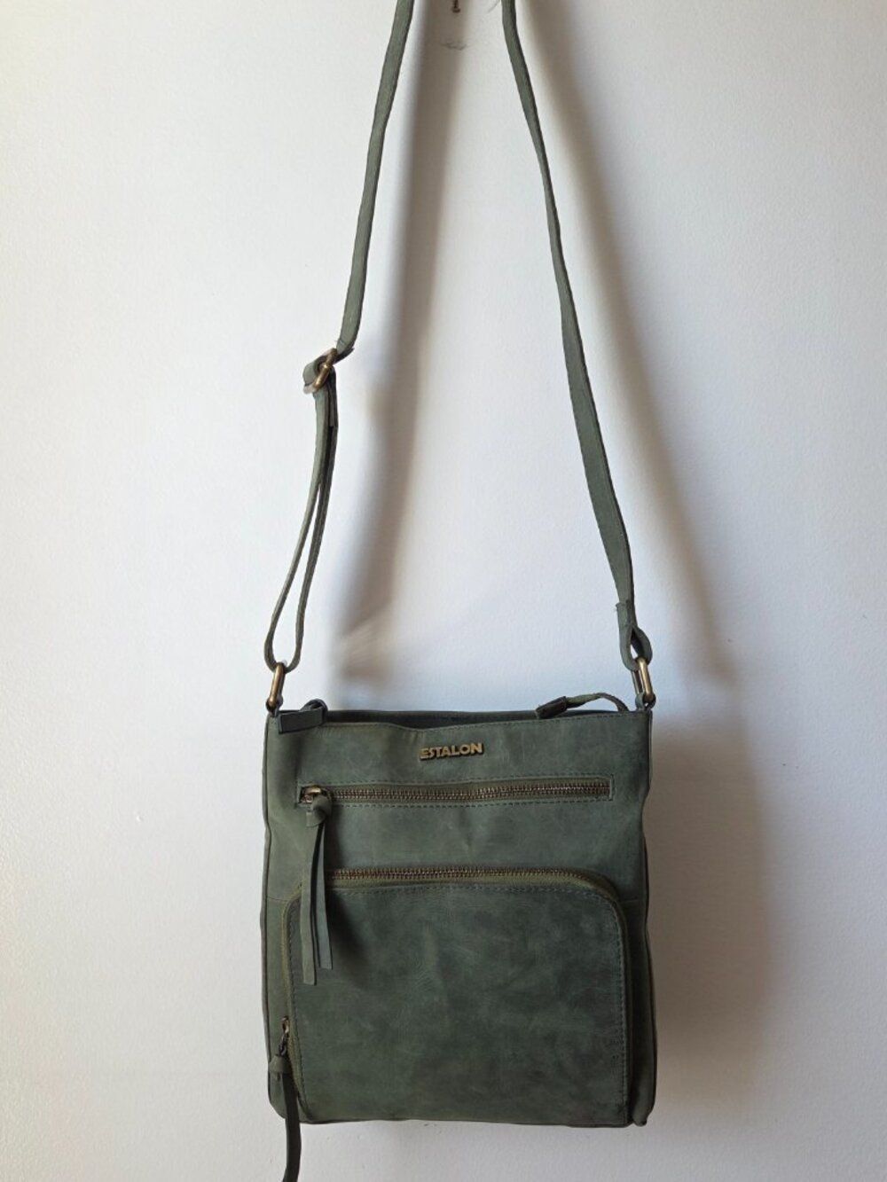 LIKE NEW NEVER USED ESTALON SAGE GREEN THICK GENUINE LEATHER CROSSBODY BAG